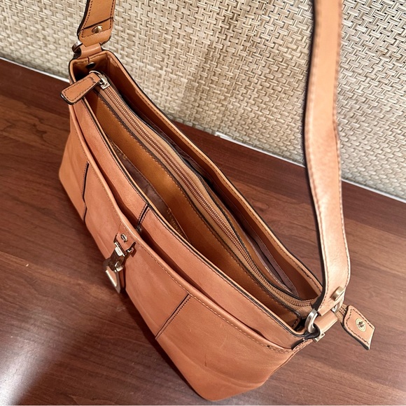 VTG 2000 Etienne Aigner Velden Core  Cognac Leather Compartment Shoulder Bag - Picture 4 of 15